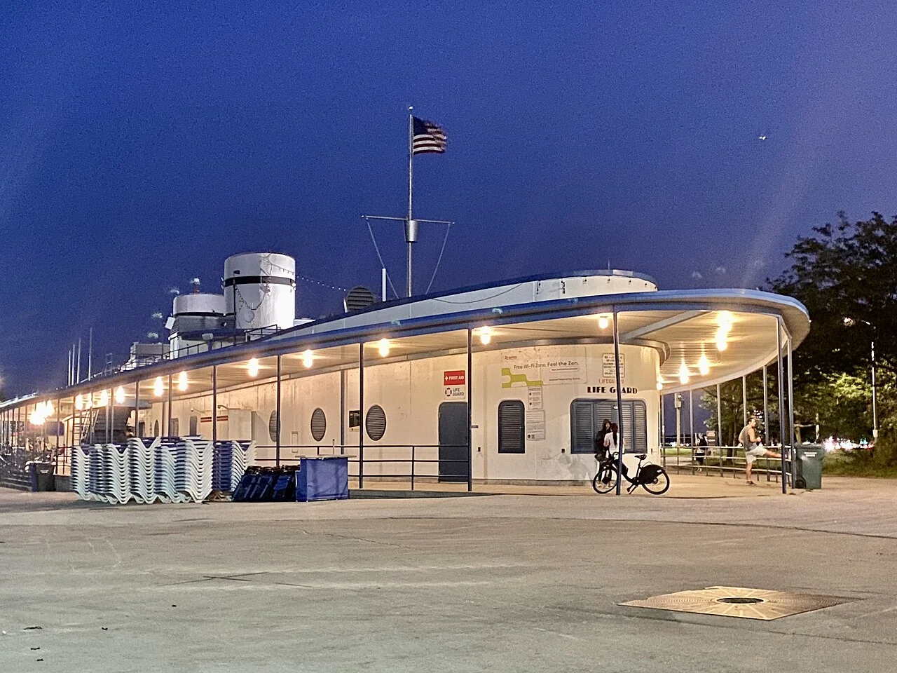 North Avenue Beach