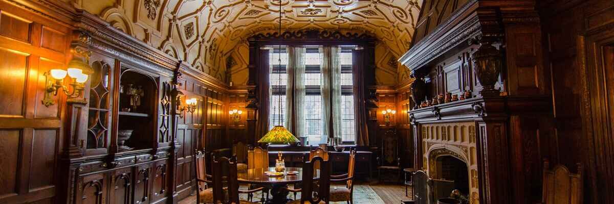 The Evanston History Center in the Charles Gates Dawes House