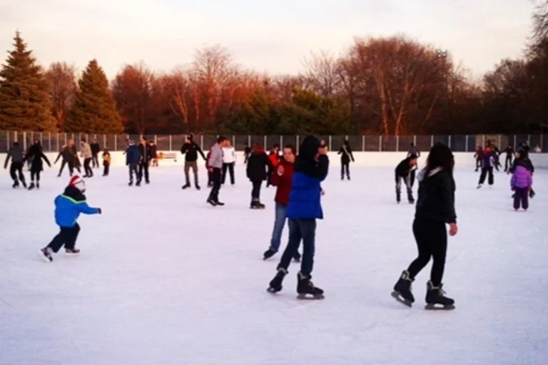 Warren Park Ice Rink